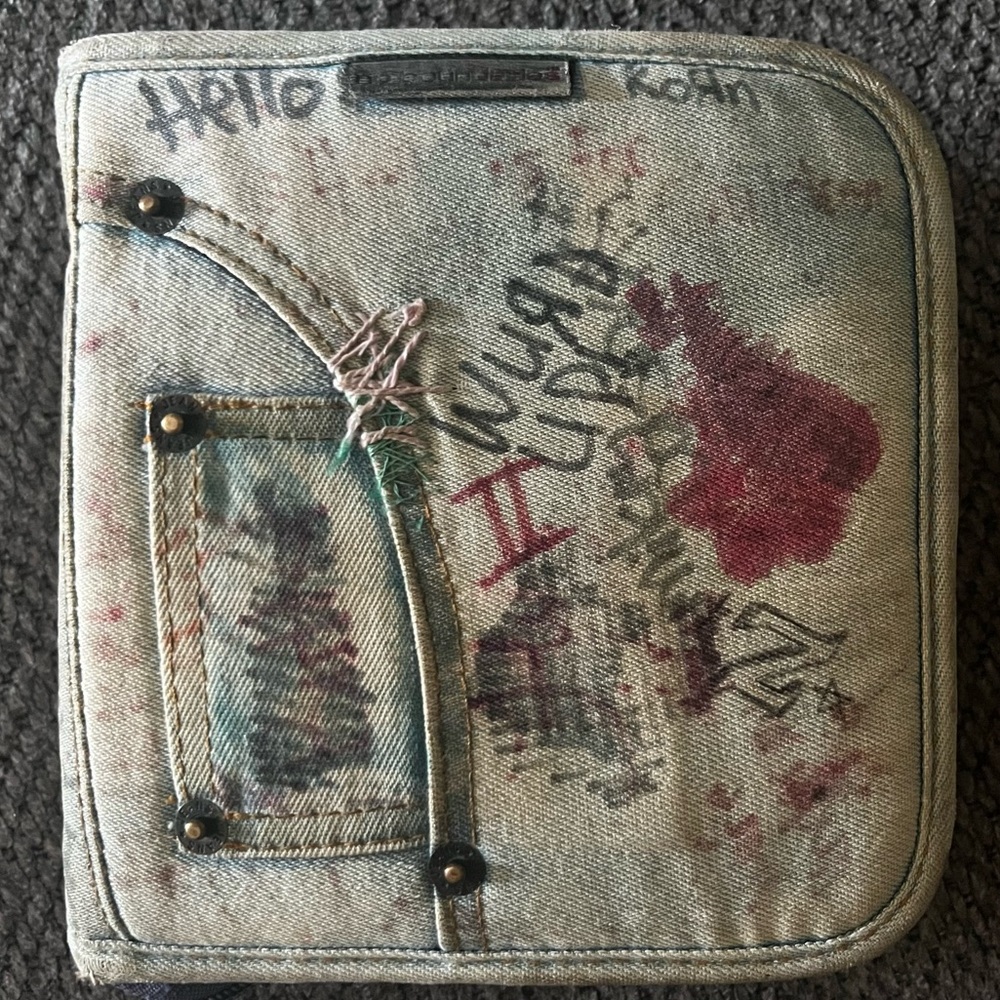 RARE denim CD wallet from the 90s with functional pocket!